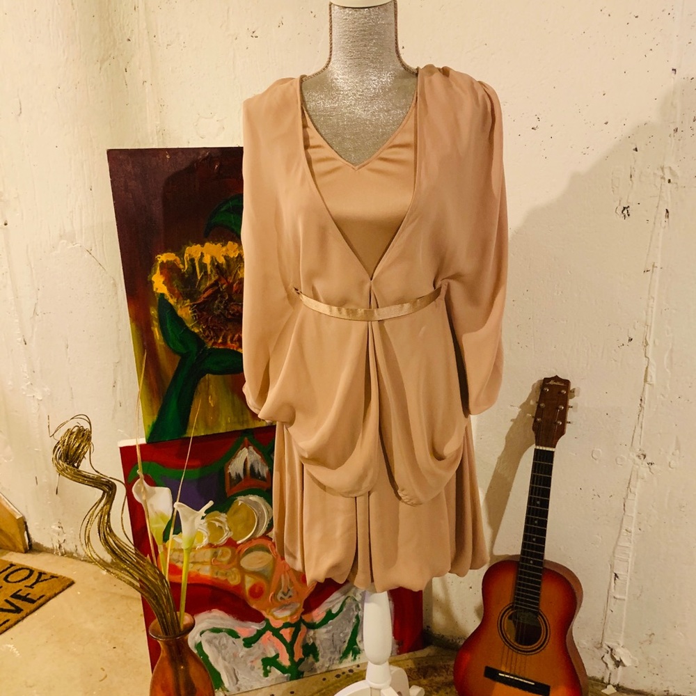 Beautiful pale peach H&M pink label dress.